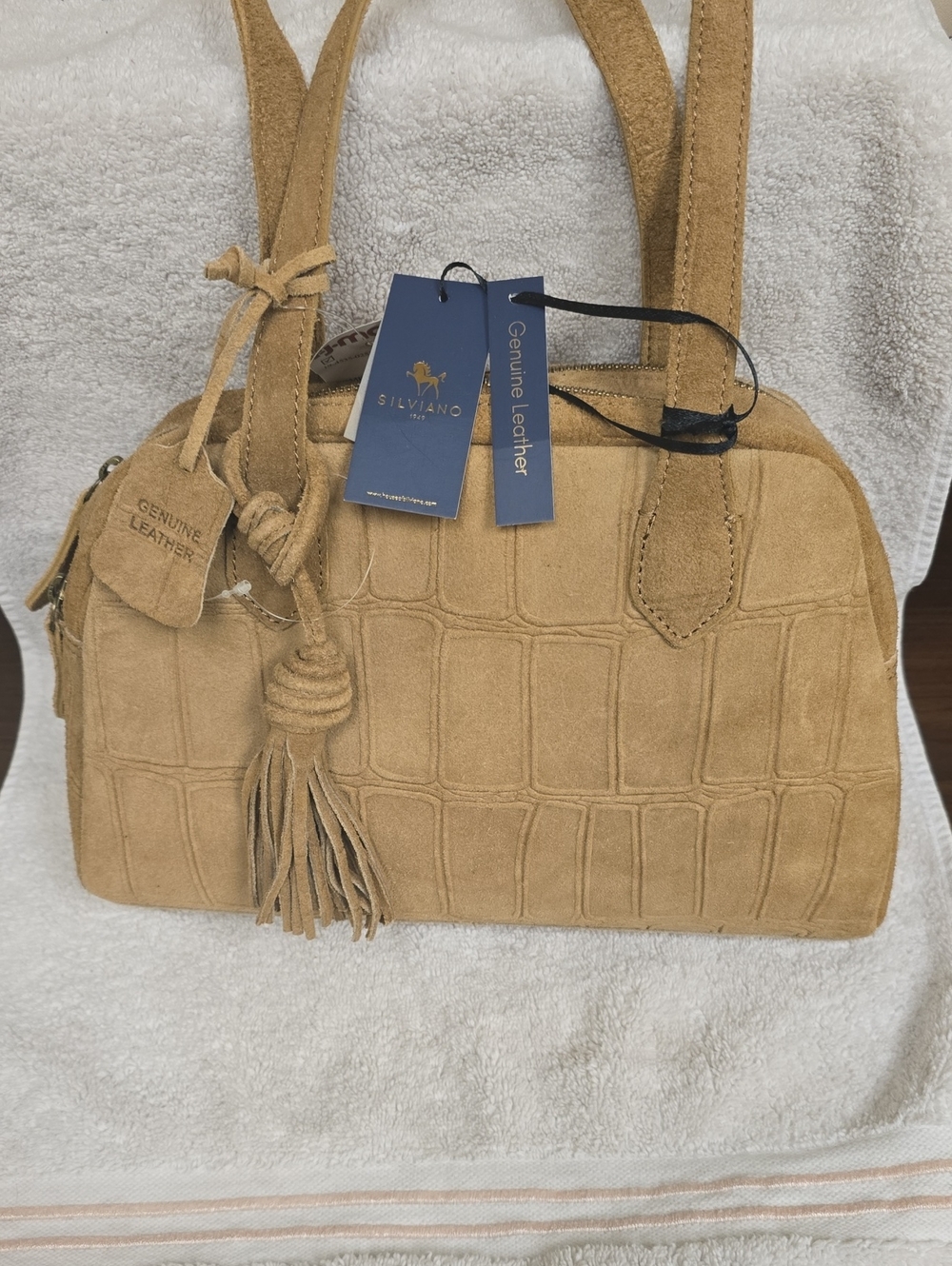 Silviano Italy Beige Suede Croc Embossed East West Shoulder Bag Tassel NWT
